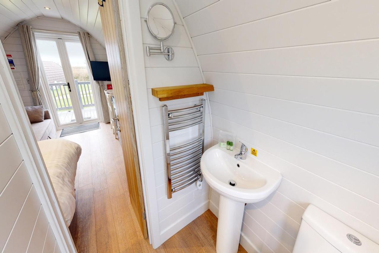 Pentire Coastal Holiday Park Bude Bagian luar foto