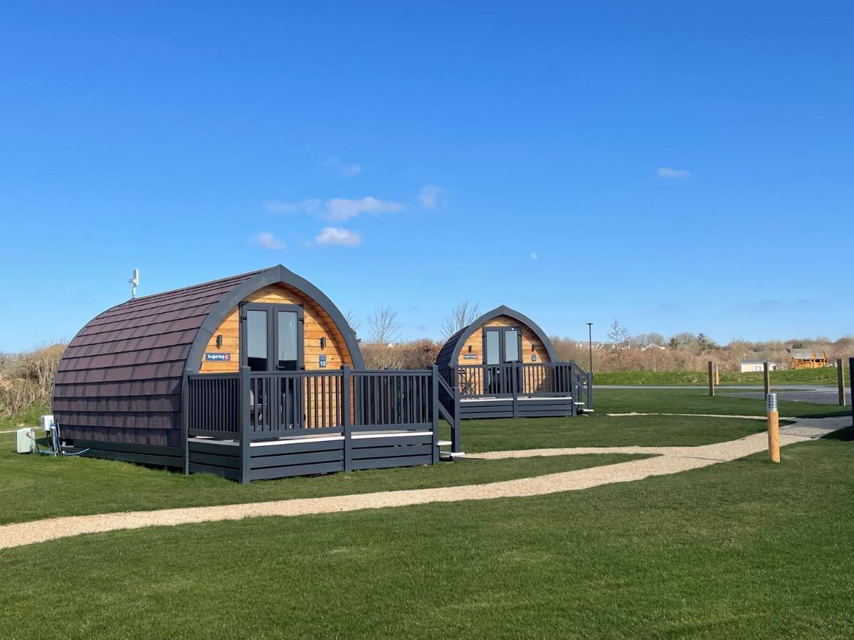 Pentire Coastal Holiday Park Bude Bagian luar foto
