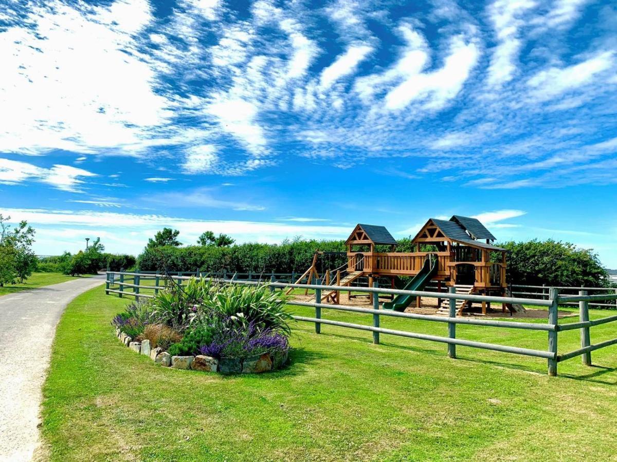 Pentire Coastal Holiday Park Bude Bagian luar foto